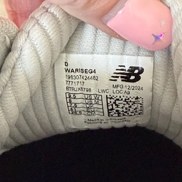 New Balance NWOT Arishi V4 Running Shoes Light Gray and White Size 9.5 - Picture 9 of 10